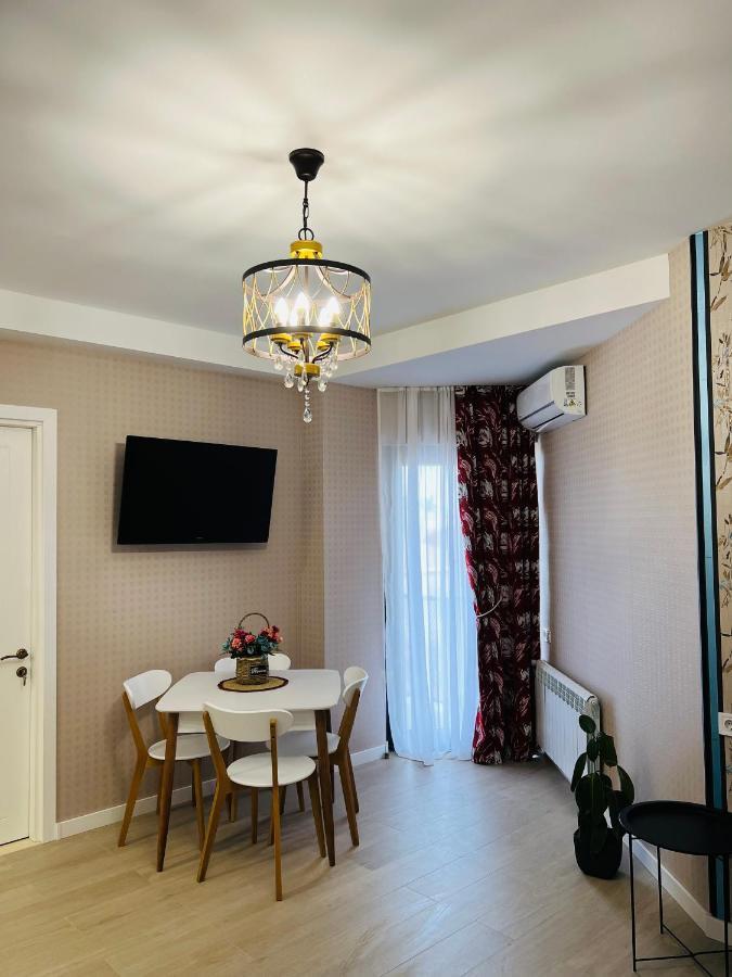 Aura Apartment Kutaisi Exterior photo